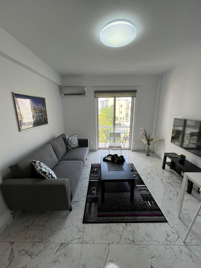 Amalia Residences Nicosia Esterno foto