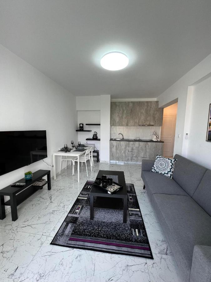 Amalia Residences Nicosia Esterno foto